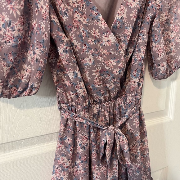 NWOT - Melrose and Market Floral Faux Wrap Mini Dress - Picture 5 of 12